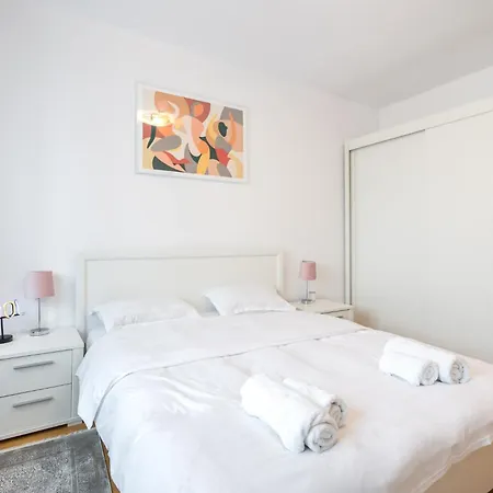 Ferienwohnung Skyline - Premium 1Br In Timpuri Noi Bukarest Exterior foto